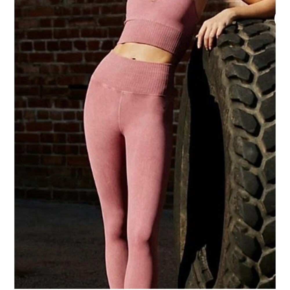 NEW Free People Movement Rewind‎ 7/8 Leggings in Rose